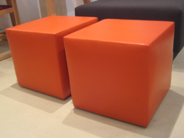 Floorshot_box ottomans orange-107-xxx